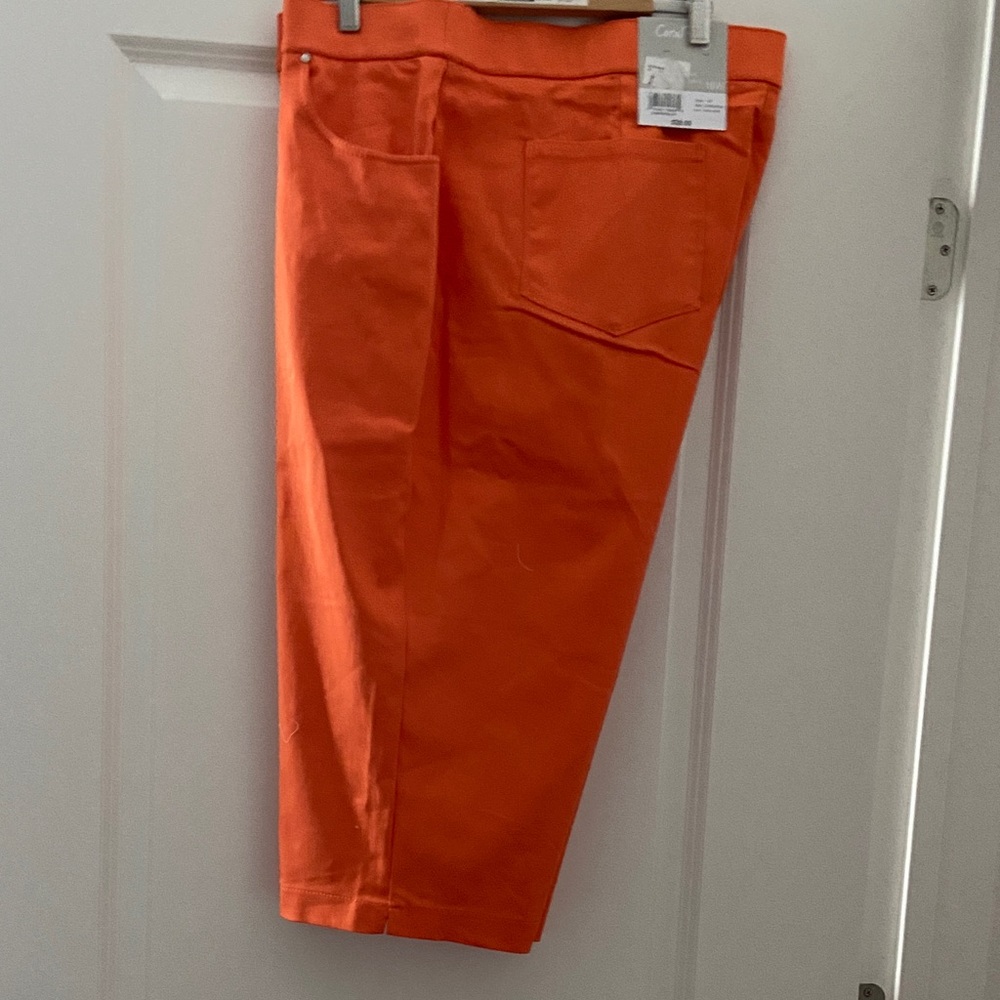 Women’s capris